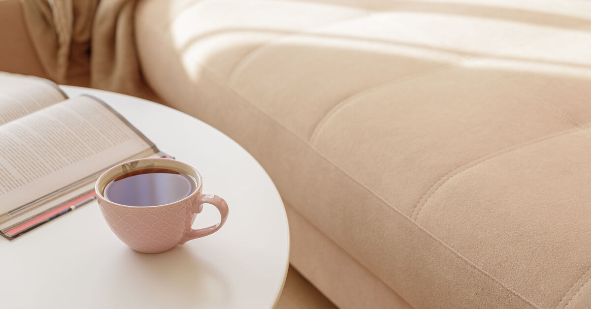 Coffee and gentle soap for stain cleaning