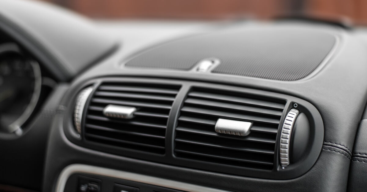 Clean dashboard and air vents