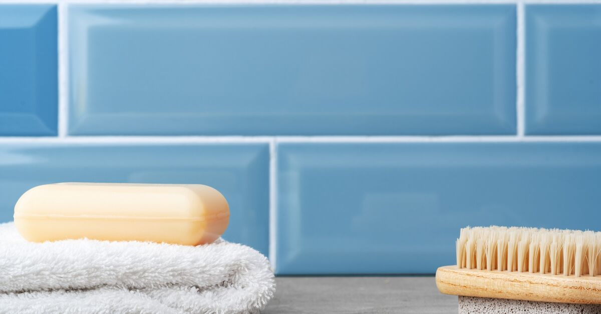 Clean shiny bathroom tiles after wiping