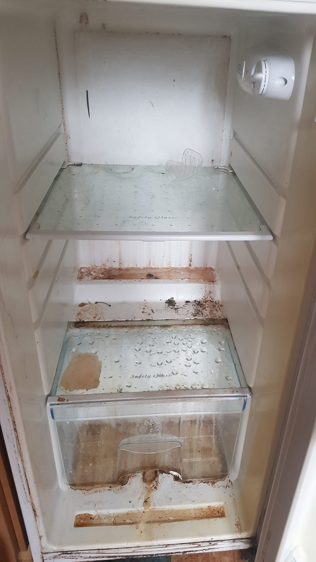 Before photo for Почистване на фурна и хладилник