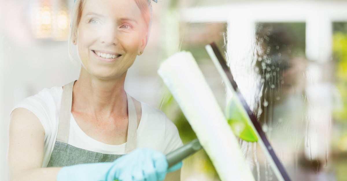 Основни техники за почистване на стъкло без ивици